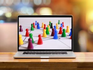 THE AMAZING POWER OF ONLINE NETWORKING